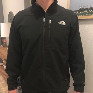 XL Men’s The North Face jacket - Black